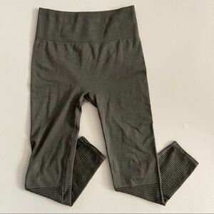 FABLETICS Seamless Gray High-waisted Leggings Size Small